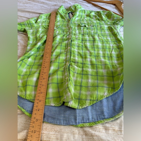 Gilly Hicks Hollister green plaid button up long sleeve women’s size small - Picture 7 of 9